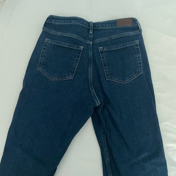 HOLLISTER Mom Jeans Dark Wash - Size 9 Long - Picture 3 of 3